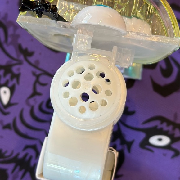 Bath & Body Works Halloween Spooky Drink Martini Eyeball Wallflower Plug - Picture 4 of 5